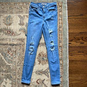 Levi's Women's 720 High Rise Super Skinny Jeans, Roger That, 27 (US 4) R